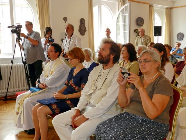 Ünnepi szentmise, kiállításmegnyitó és kenyérszentelés augusztsu 20-án 18